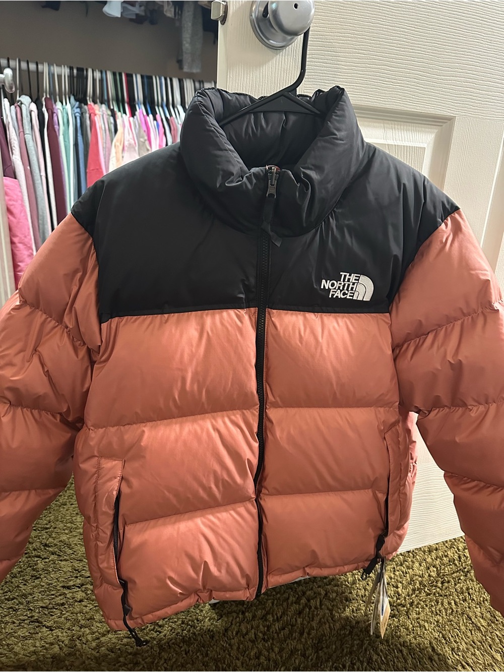 NWT Women’s The North Face 96 Retro Nuptse Puffer Jacket XL